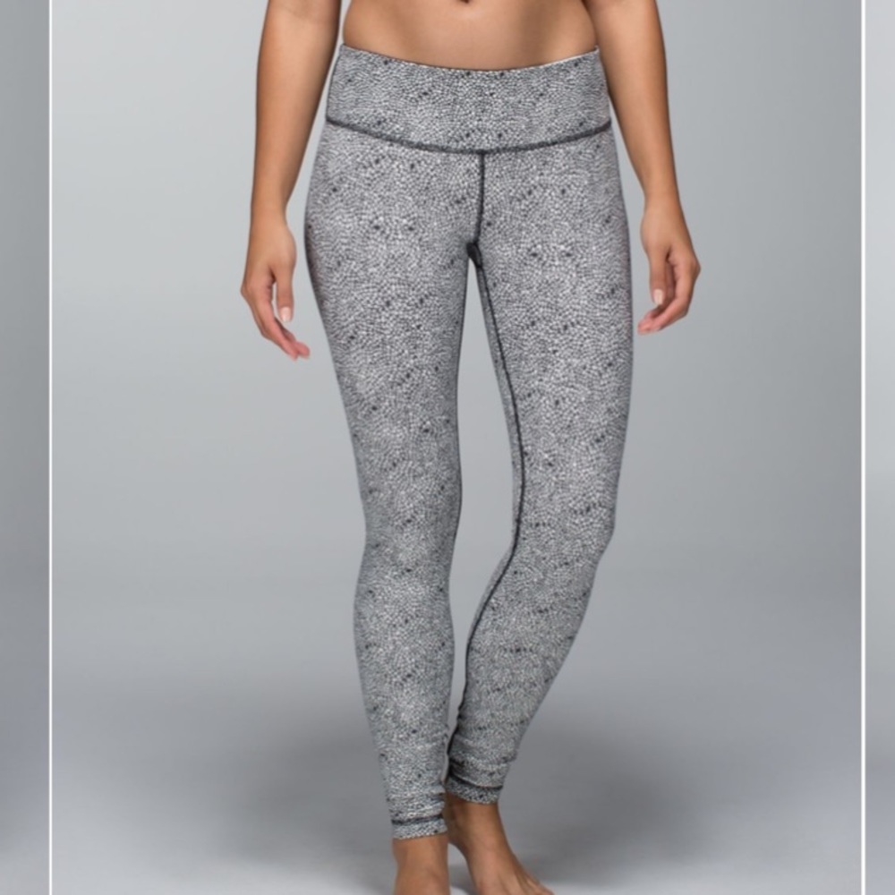 Lululemon Wunder Under Pant
Plush Petal Deep Coal Ghost